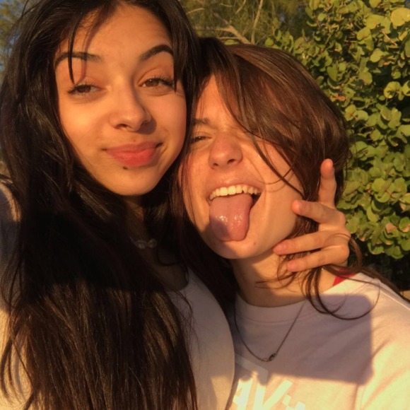 Meet your Posher, Kaylee - Picture 1 of 1